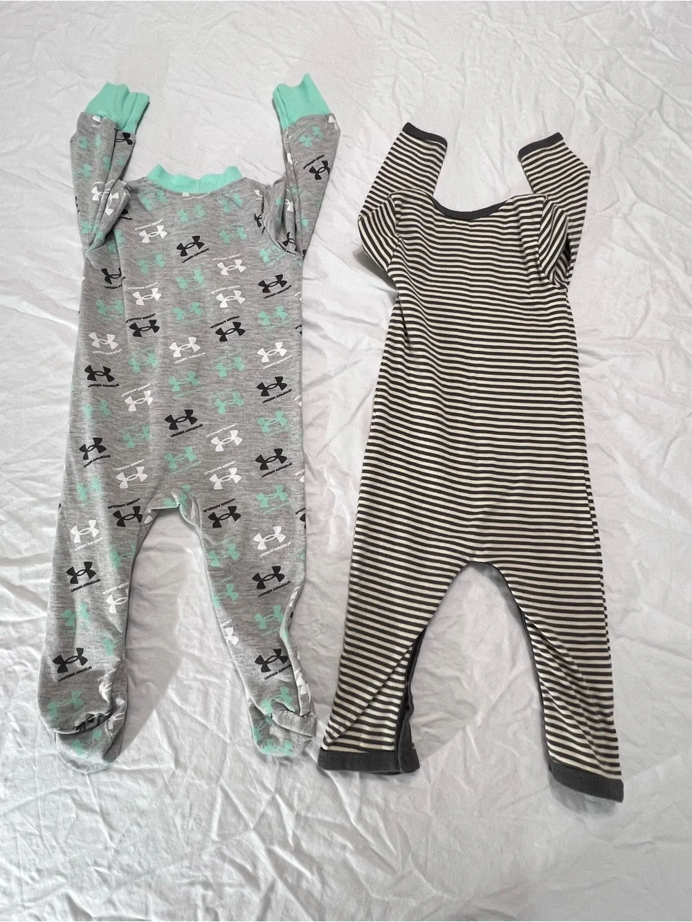 2 pc Lot Under Armour Gray & Mint Burts Bees Gray White Str One-Piece 6-9 months